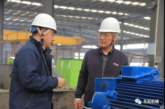 河南工業(yè)大學機電工程學院院長、碩士研究生導師惠延波教授等一行蒞臨東起集團參觀考察